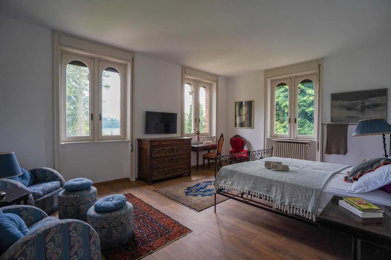 Villa Evelina Travedona Italia