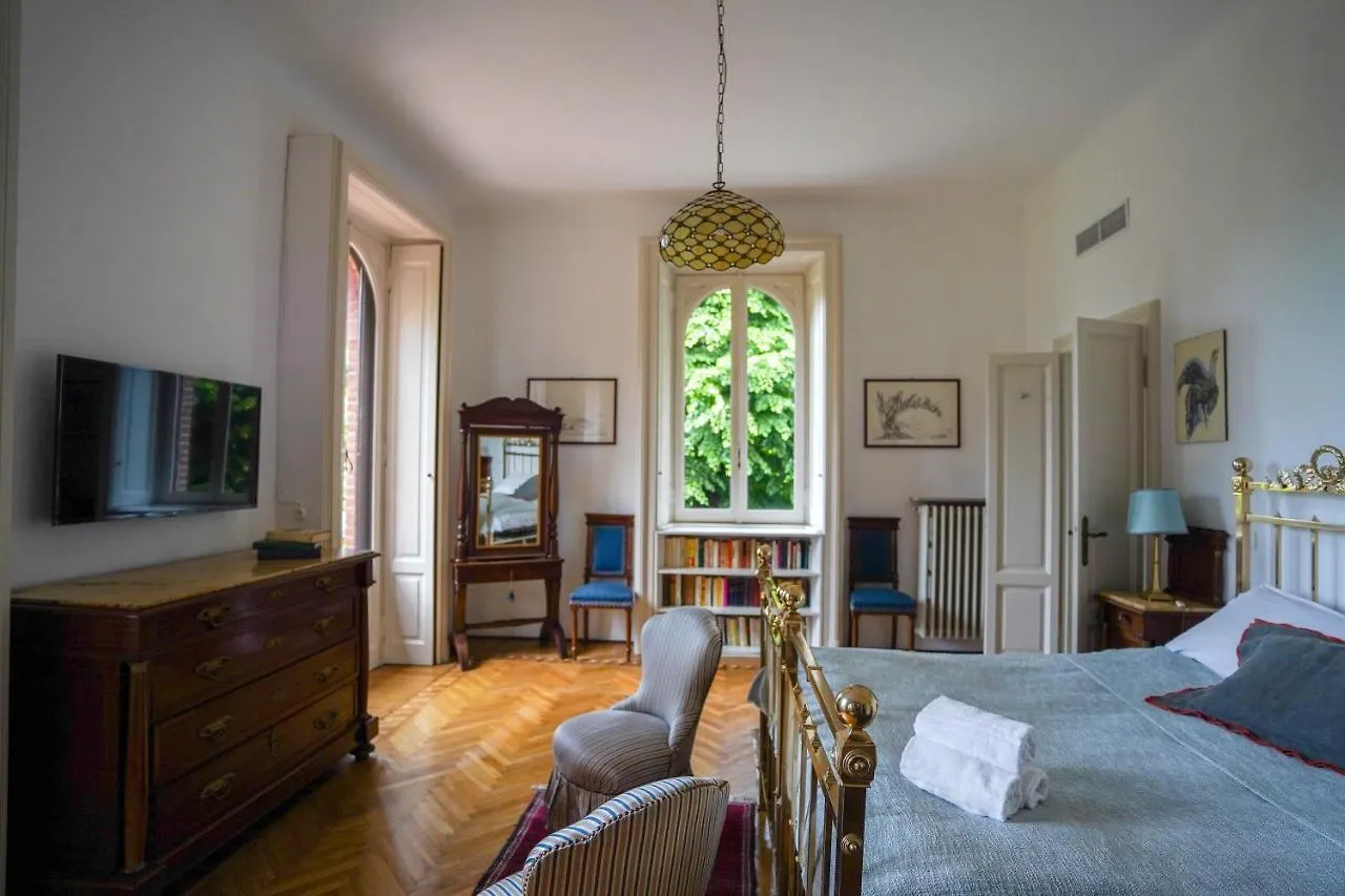 Villa Evelina Travedona 0*,  Italia