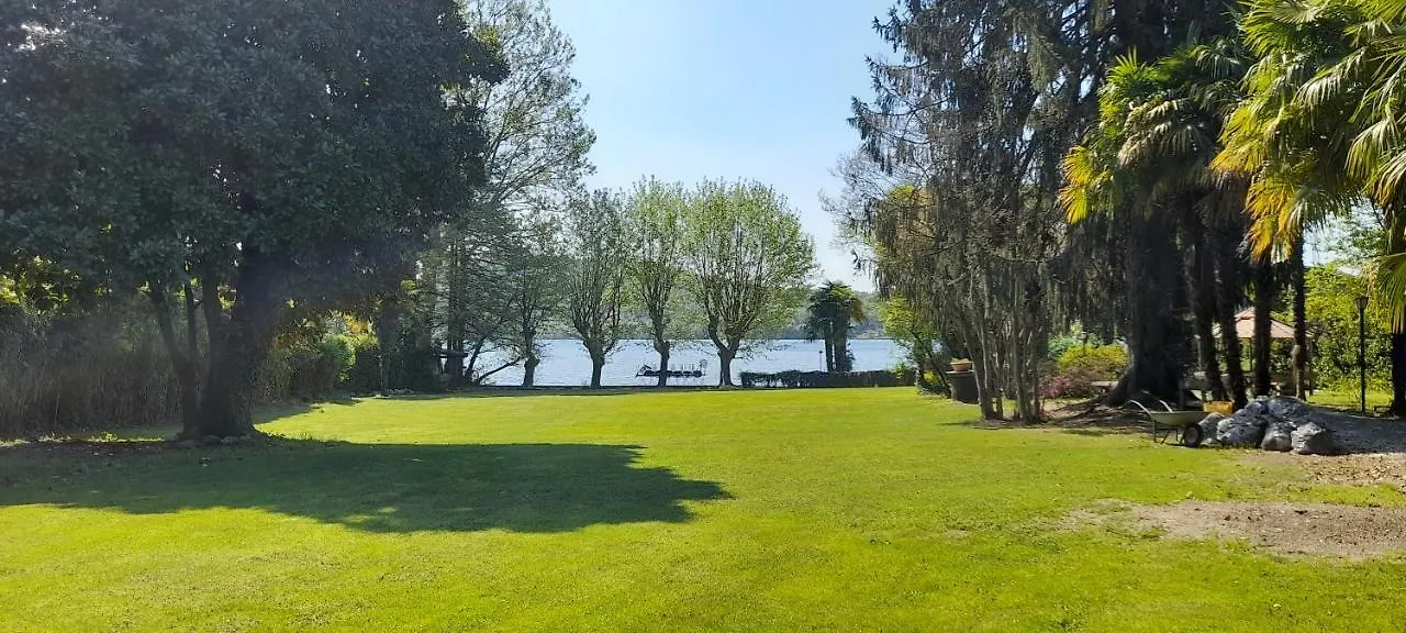 Villa Evelina Travedona 0*,  Italia
