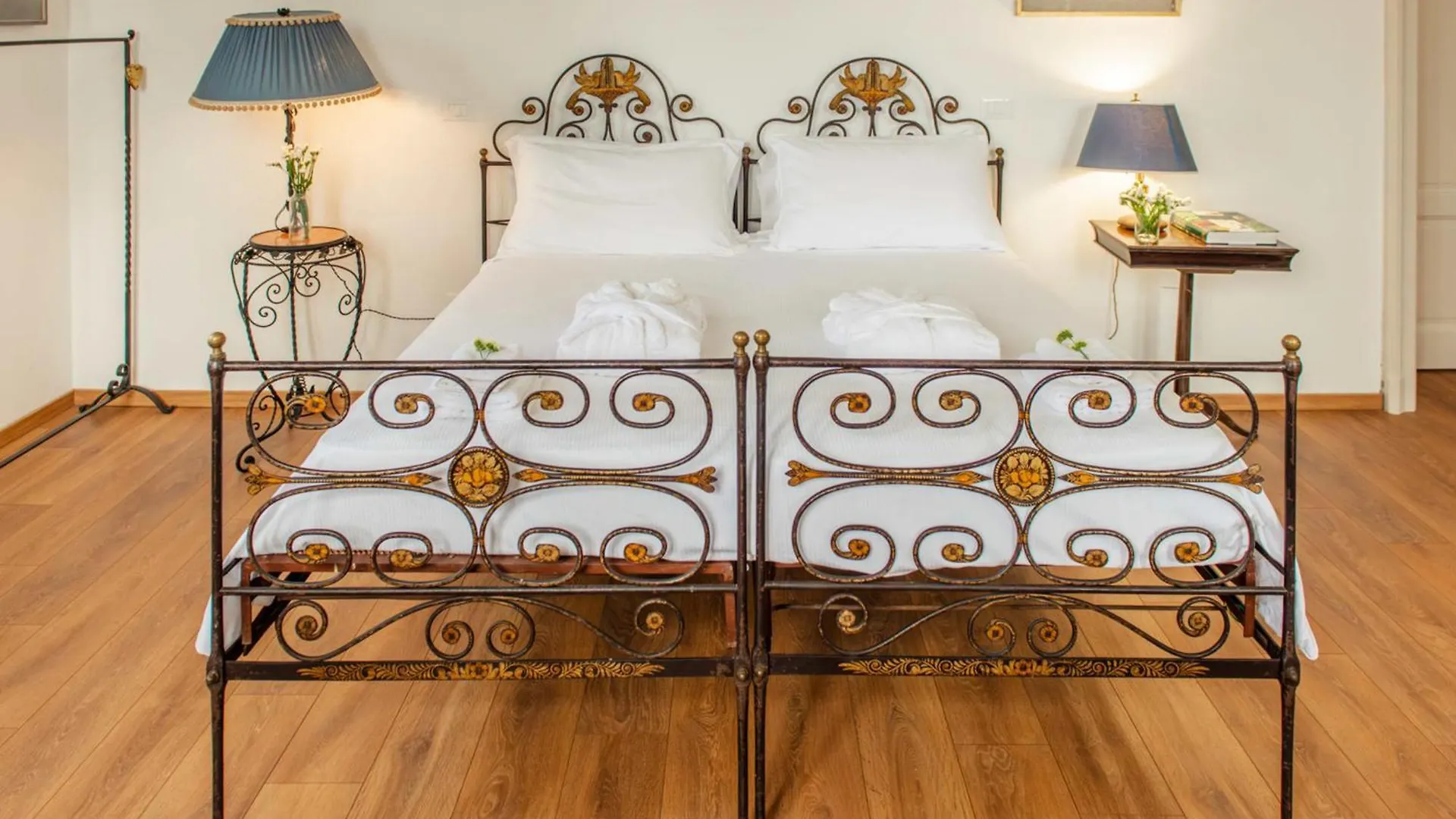 Villa Evelina Travedona 0*,  Italia